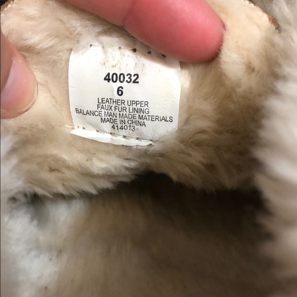 BRAND NEW Minnetonka Moccasin - Picture 4 of 5